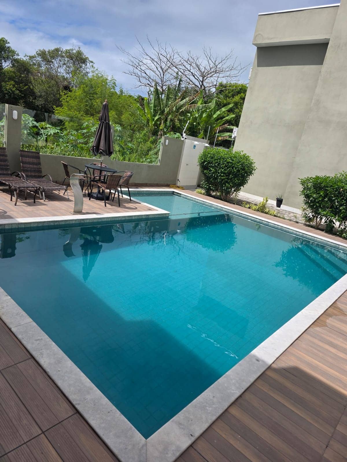 Piscina do condomínio do Apto 9
